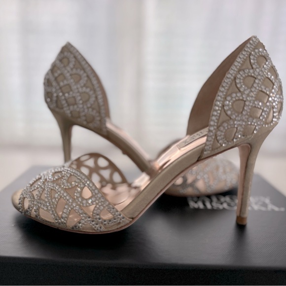 Badgley Mischka Harris Peep Toe d'Orsay Pumps, Size 7 - Picture 13 of 13